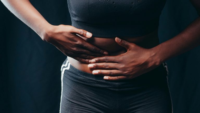Maux de ventre : le conseil N°1 des experts pour soulager efficacement et naturellement les douleurs abdominales