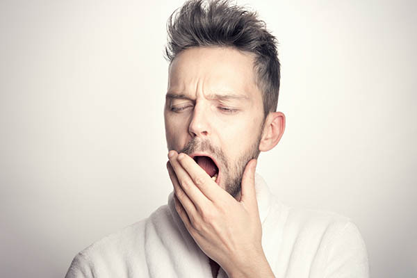 Fatigue extrême : les secrets pour récupérer totalement après une semaine épuisante